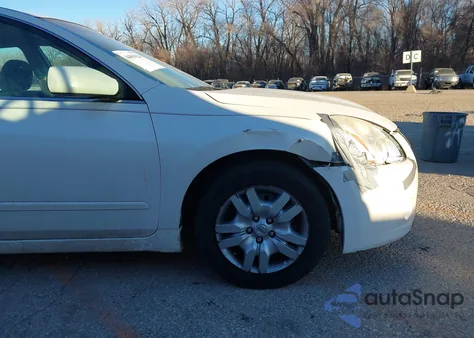 2010 Nissan Altima 2.5 S из США, поврежденный, VIN 1N4AL2AP9AN427870